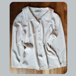 SUSAN BRISTOL White Collared Button Down Blouse